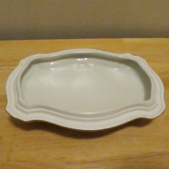 Vanity Dresser Trinket Box Graf von Henneberg Porzellan JL Menau C2462/P Germany - Picture 7 of 9